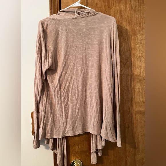 Light Cardigan - Picture 2 of 4